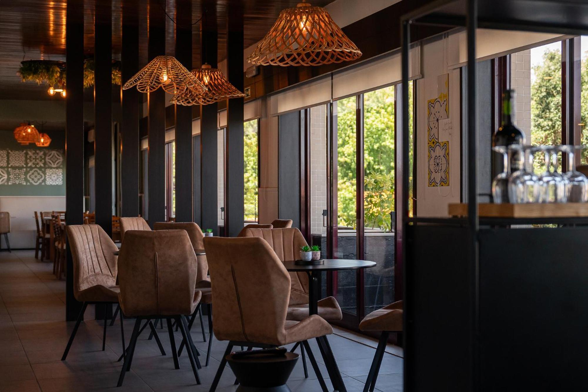 Aquahotel Овар Экстерьер фото